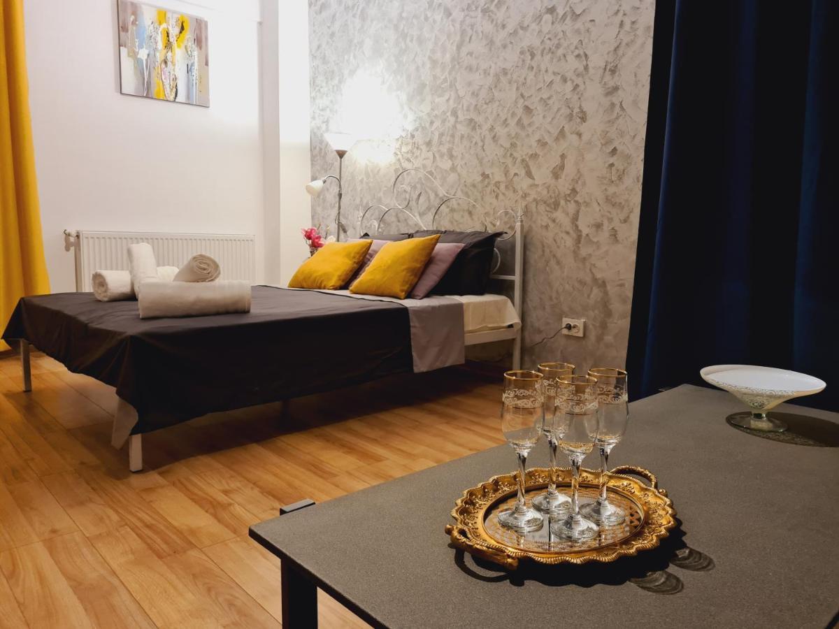 Ultracentral 5* Boutique Hotel Style Apartment. Brand New. 2 Rooms. Spacious. Free Parking Клуж-Напока Экстерьер фото