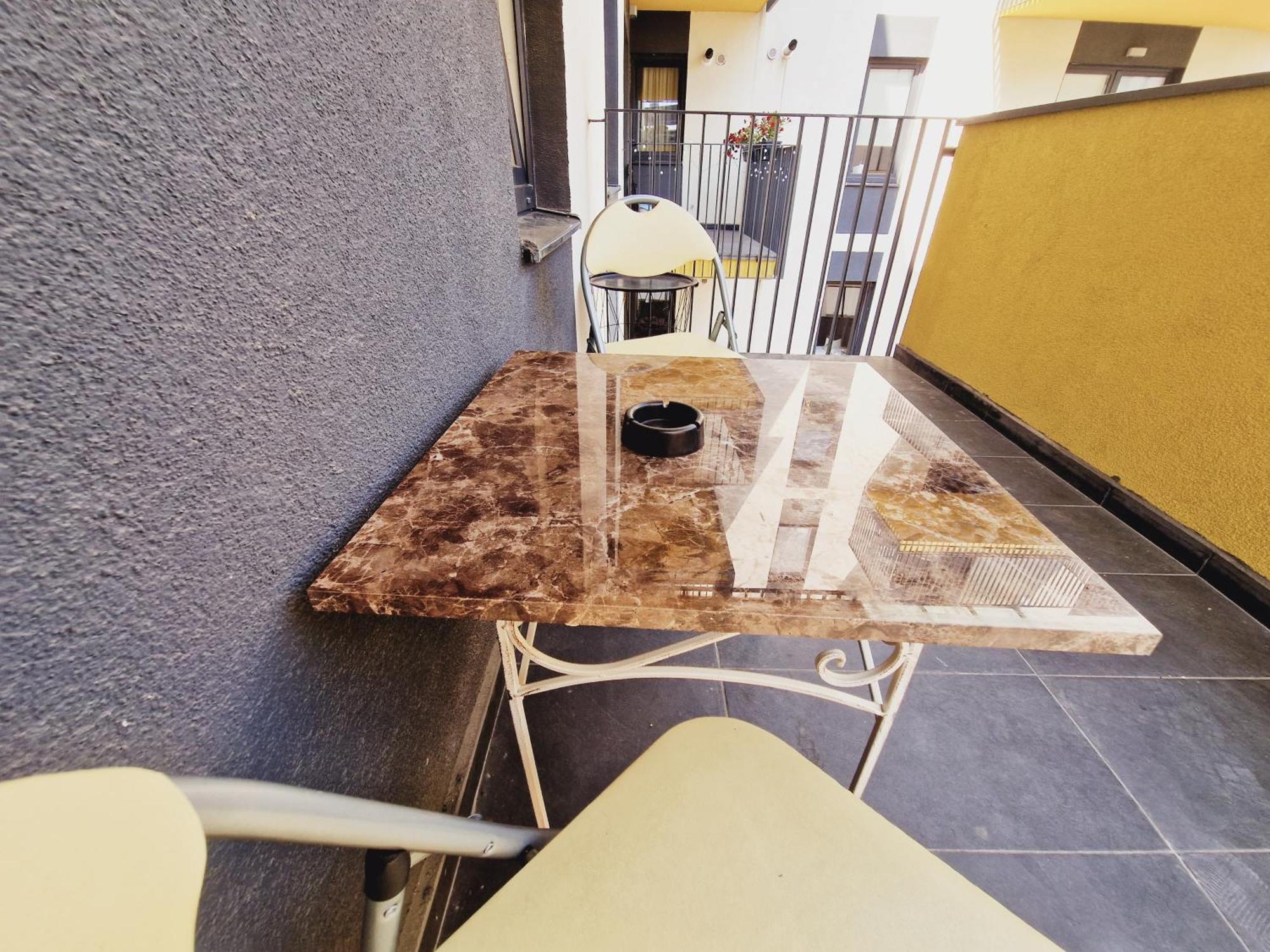 Ultracentral 5* Boutique Hotel Style Apartment. Brand New. 2 Rooms. Spacious. Free Parking Клуж-Напока Экстерьер фото